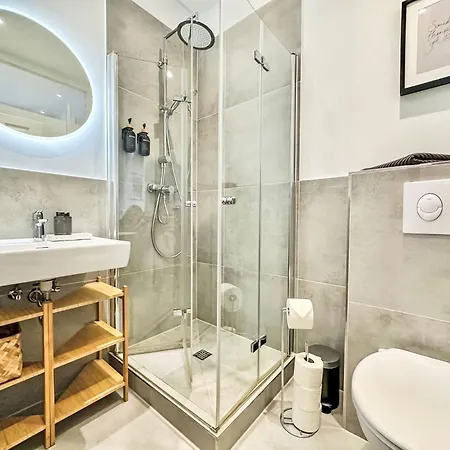 250m Rhein - Ruhiges Naehe Hbf -k-111- By Interhome Apartamento *
